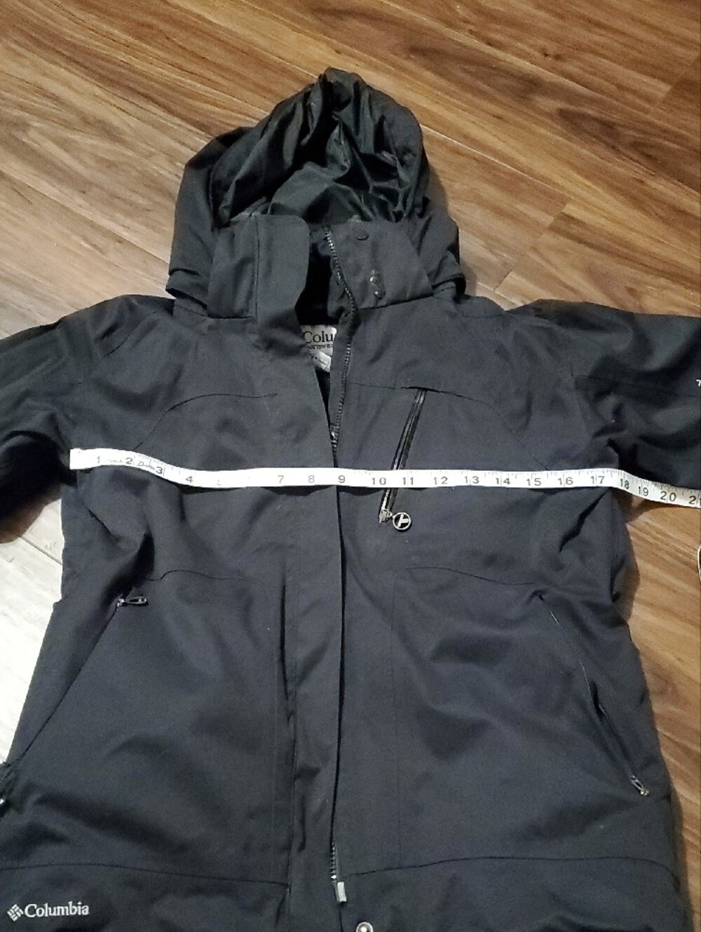 Columbia Vintage Titanium Omni-Tech Black Hooded Ski Jacket with Sleeve Accent - Picture 14 of 16